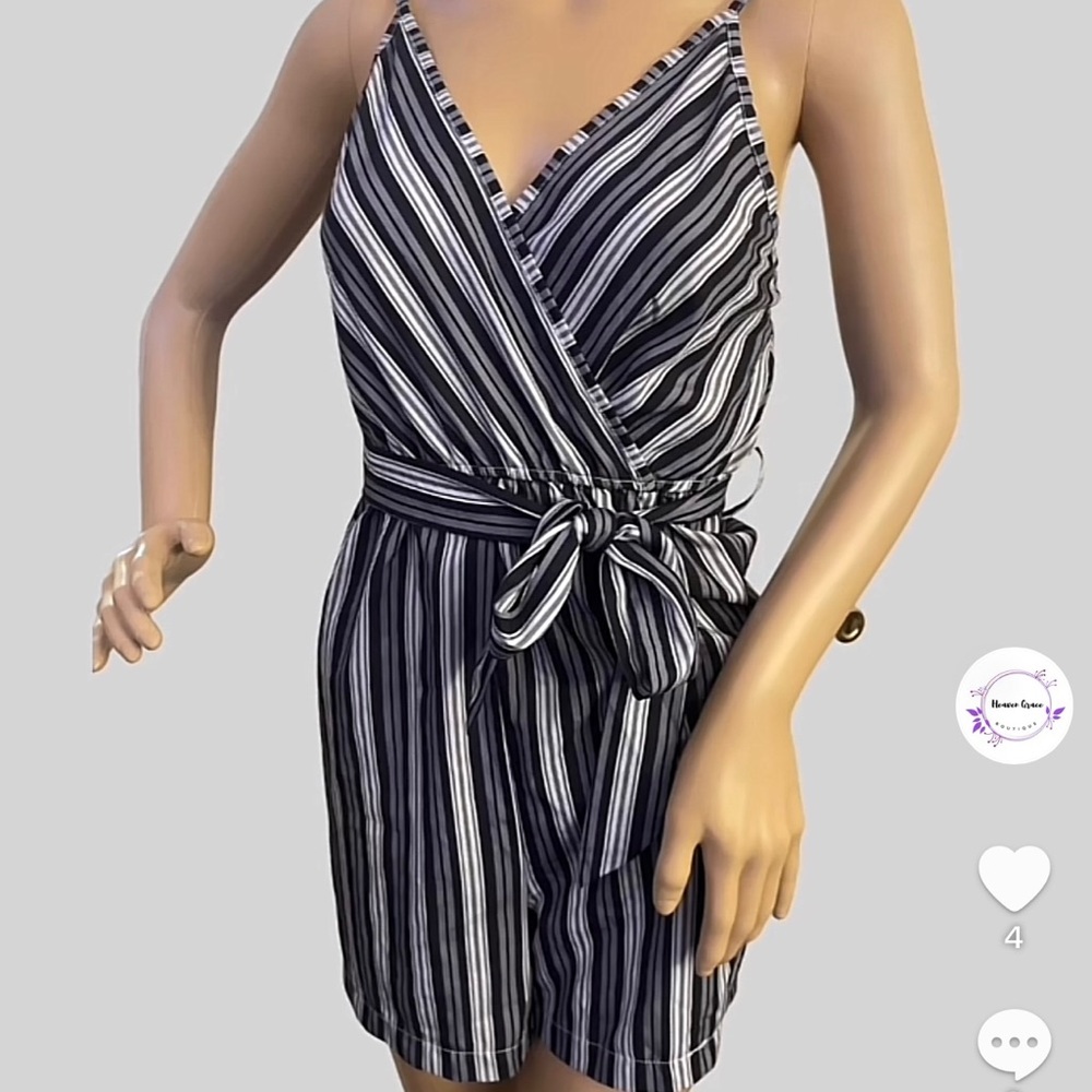 Black white romper